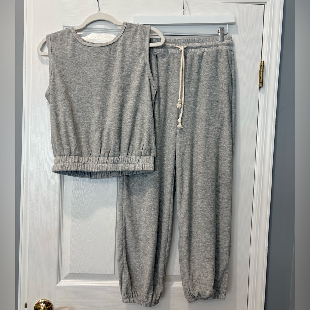 Mimosa Gray Lounge Set – Size Small – New With Tags